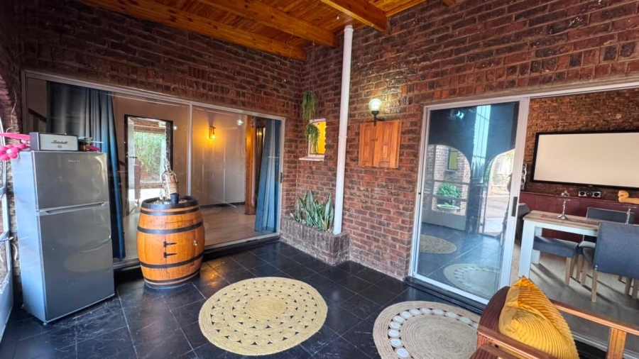 5 Bedroom Property for Sale in Royldene Northern Cape